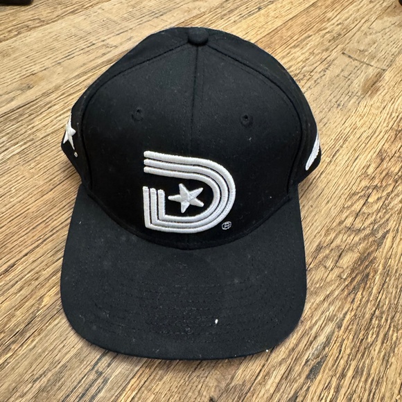 Preowned Triple D Dallas 2024 - Original Classics Black Cap Hat - Picture 1 of 5